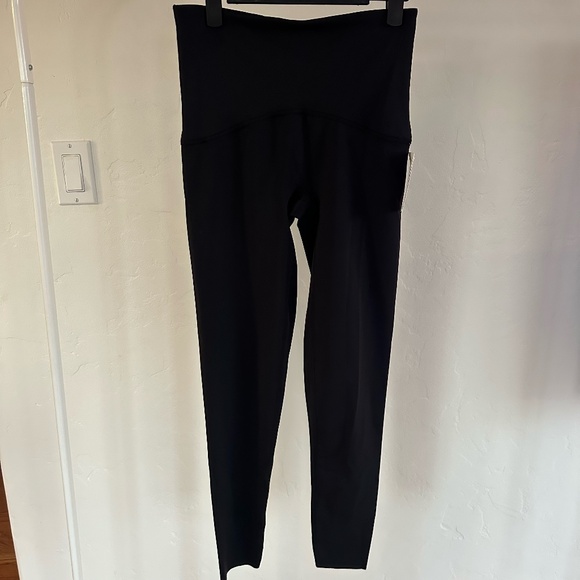 SPANX BOOTY BOOST BLACK FULL LENGTH LEGGING - Picture 1 of 6